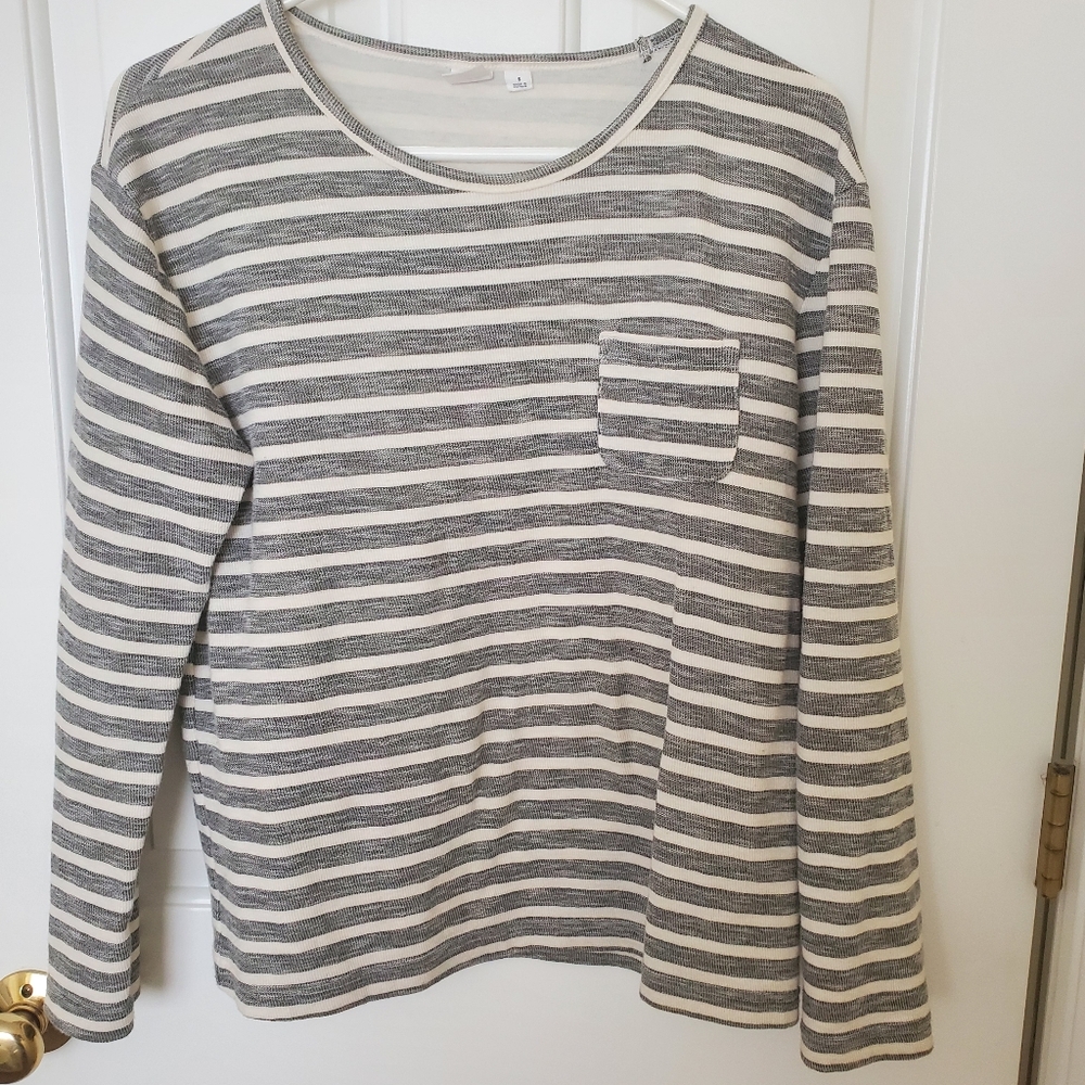 Gap Striped Grayish/black and White Long Sleeve Shirt